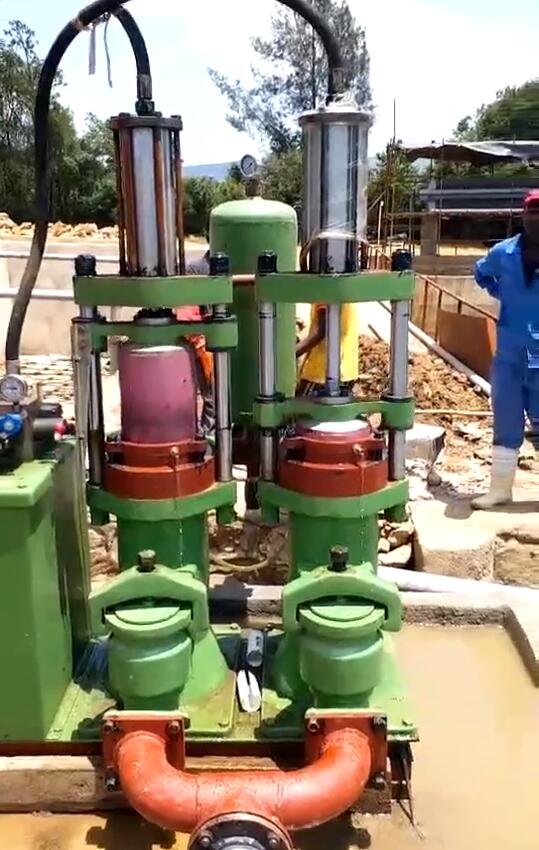 華星陶瓷柱塞泵-國外客戶使用現場
